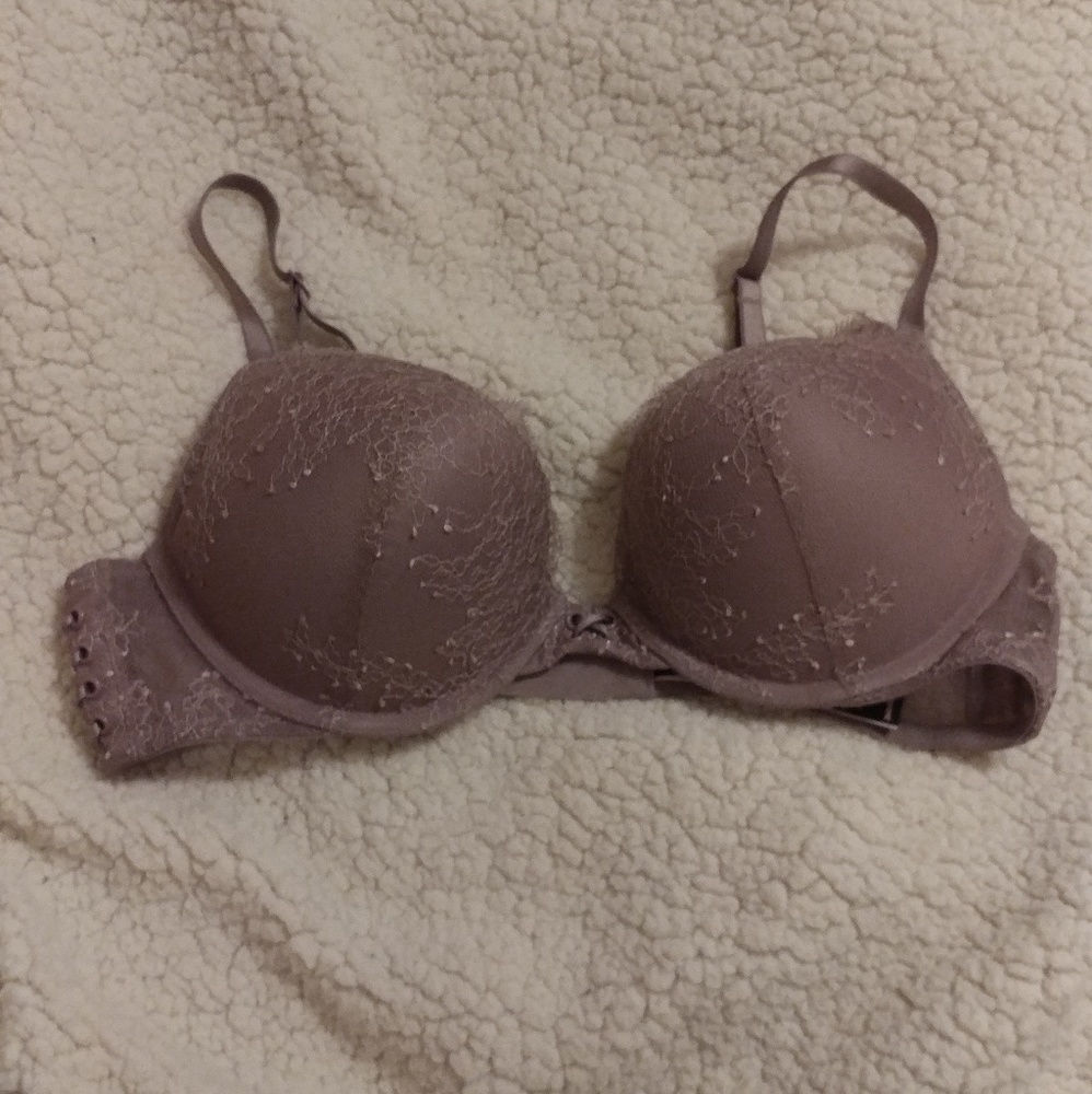 NWOT Victoria's Secret bombshell bra